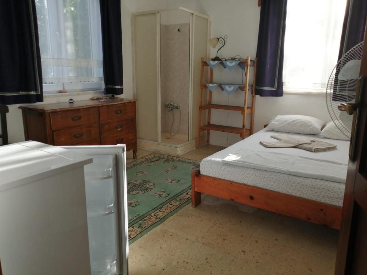 Ecer Pansiyon Kusadasi Bagian luar foto