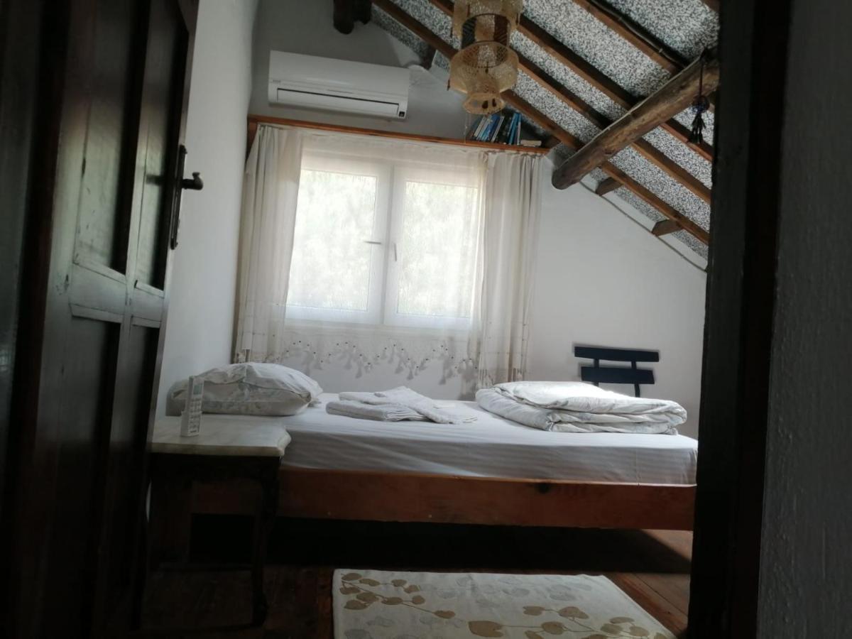 Ecer Pansiyon Kusadasi Bagian luar foto